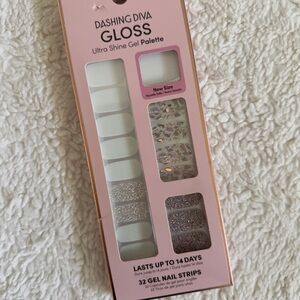 NIB Dashing Diva Gloss Ultra Shine Gel Palette Strips